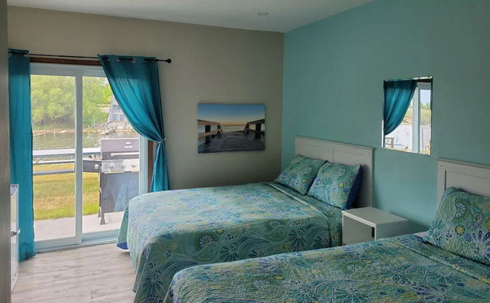 Riverside Motel & Marina (Riverside Motel) - From Web Listing (newer photo)